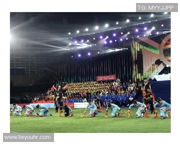 体育品牌与足协联合推“校园足球万里行”计划