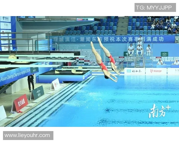 世界游泳锦标赛开幕，中国跳水梦之队首日三金